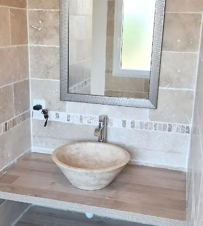 De 5 Chambres Avec Piscine Privee Jardin Clos Et Wifi A A 2 Km De La Plage Villa *